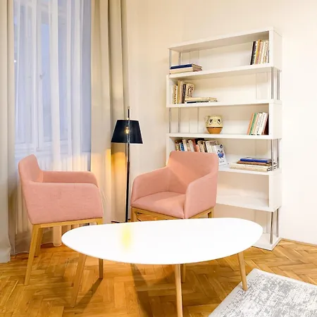 Picasso Xxl 100m2 Apartamento Praga