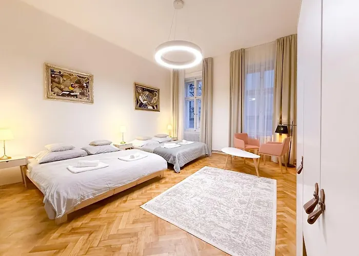 Picasso Xxl 100m2 * Prague